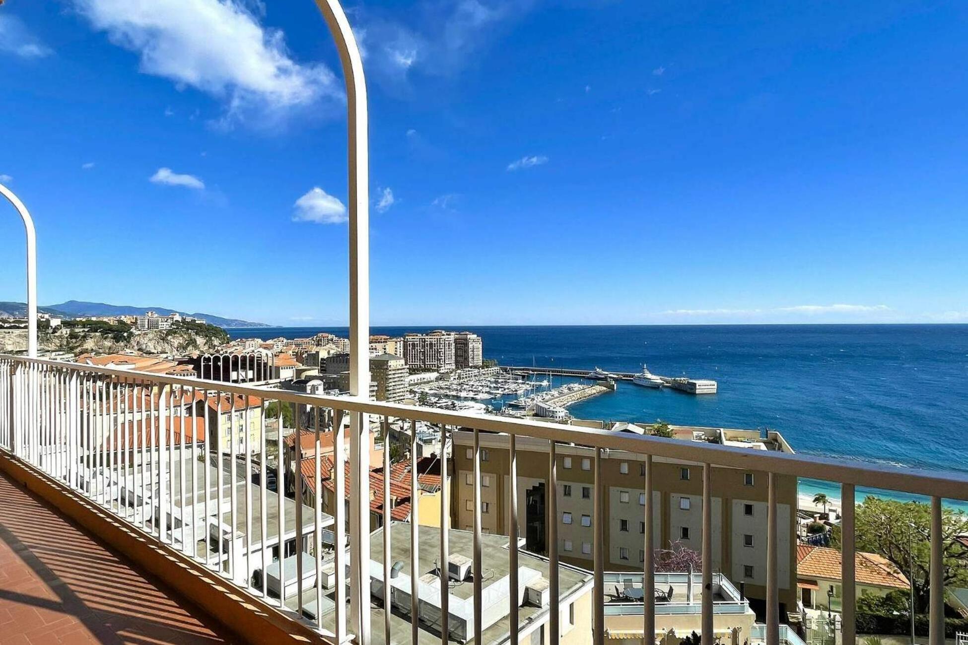 Sea-view Sunrise Close Beaches And Monaco